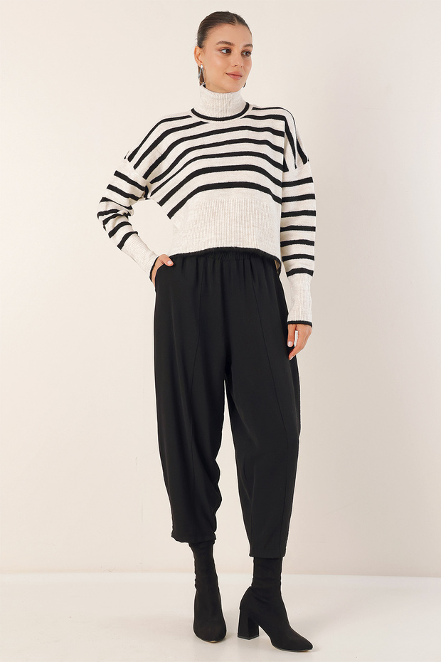 15822 Oversize Boğazlı Crop Kazak - Ekru - 2