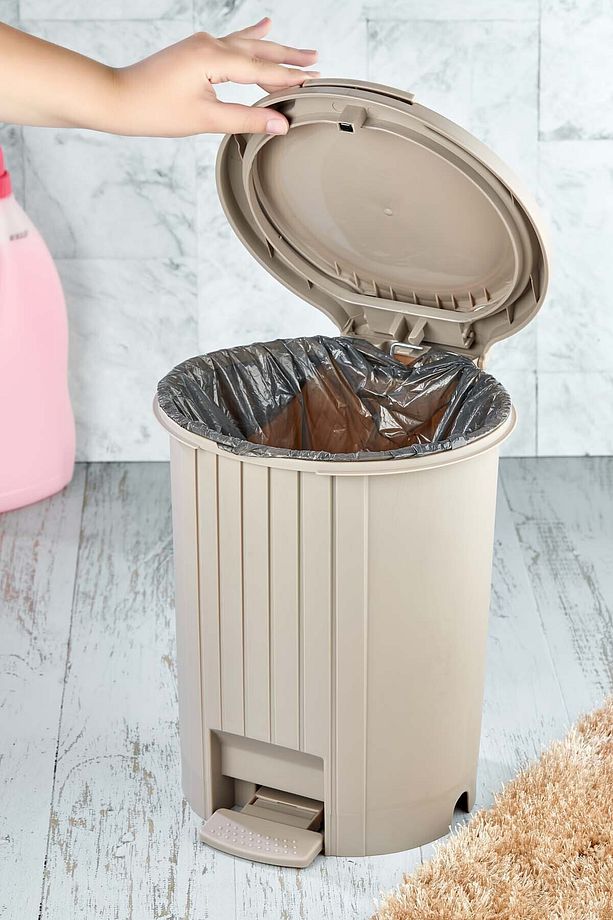 Pratik ve şık pedallı çöp kovası, banyo ve mutfak kullanımı için ideal - 7