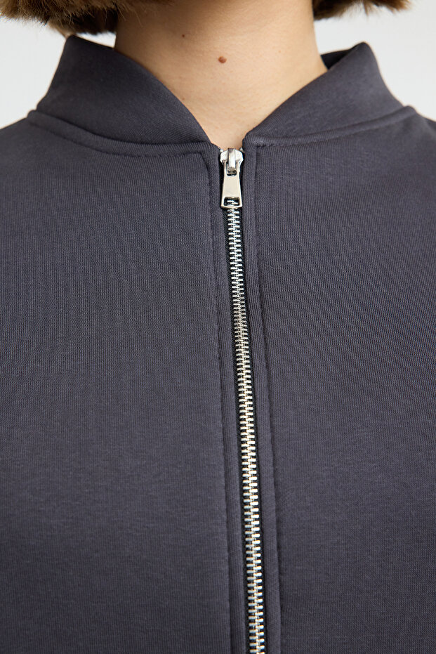 Antrasit Fermuarlı Oversize/Geniş Kalıp Kalın İçi Polarlı Örme Sweatshirt TWOAW25SW00122 - 4