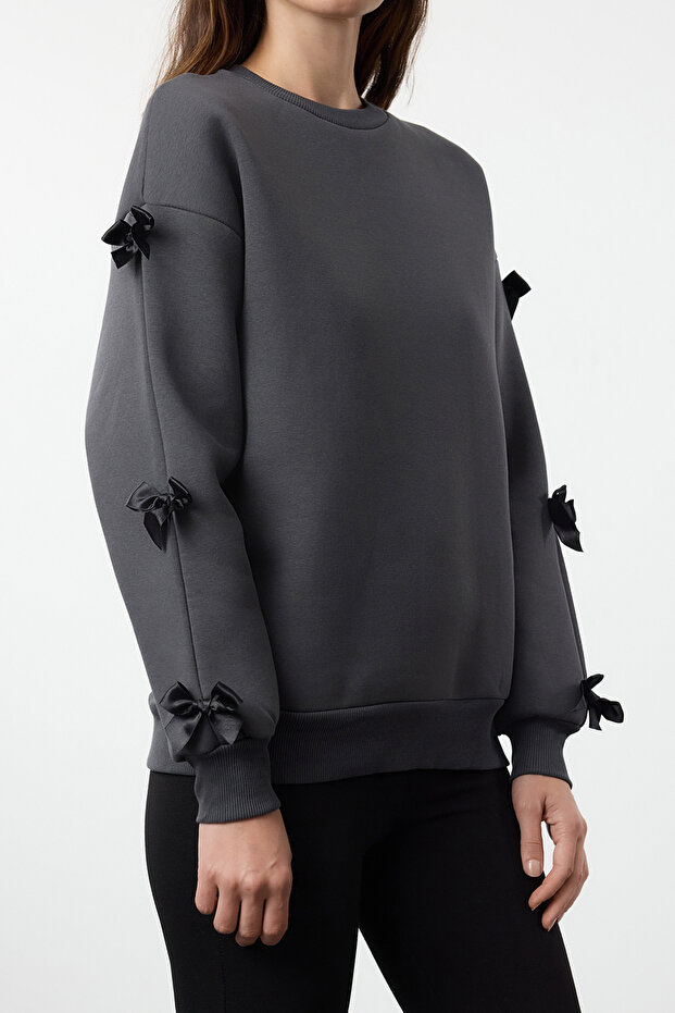 Antrasit Fiyonk Detaylı Oversize/Geniş Kalıp Kalın İçi Polarlı Örme Sweatshirt TWOAW25SW00249 - 4