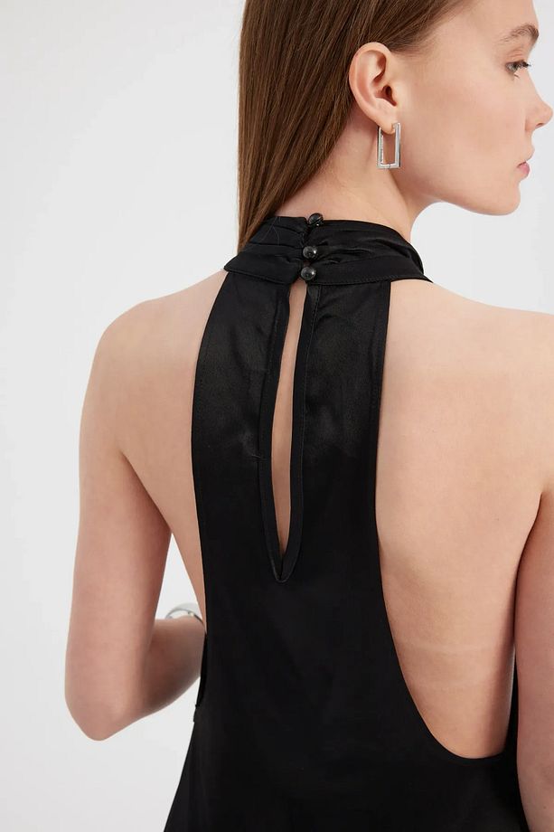 Sırt Dekolteli Saten Halter Boyun Mini Elbise - 5