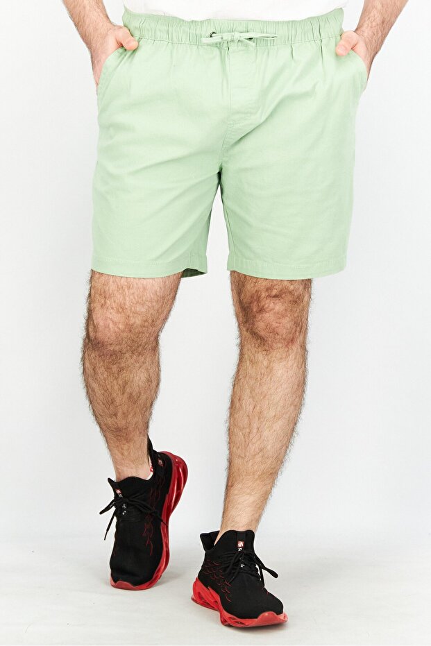 شورت رجالي سادة برباط، لون أخضر طحلب - 1