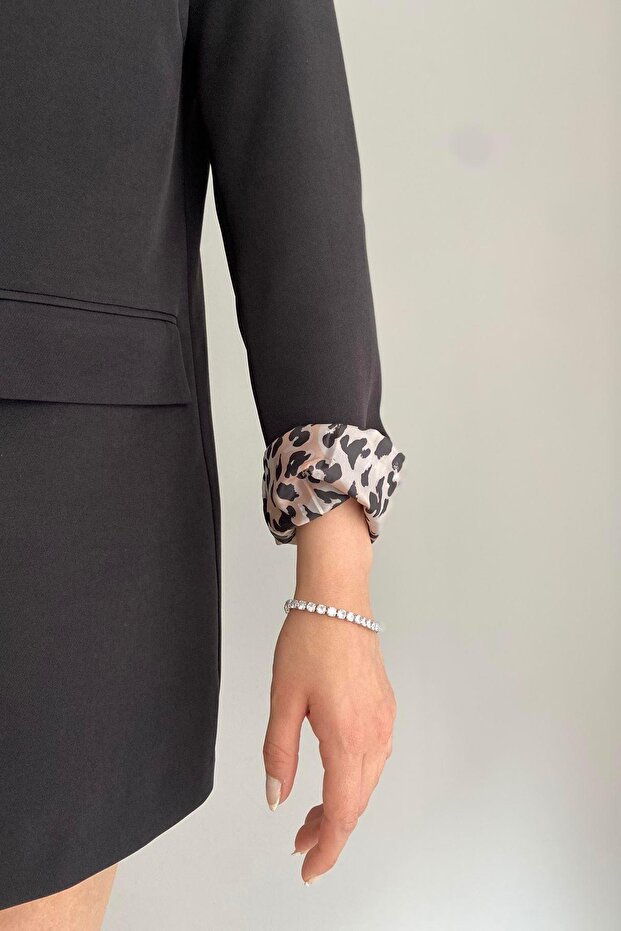 سترة كروفايز مبطنة بالفهد - 4