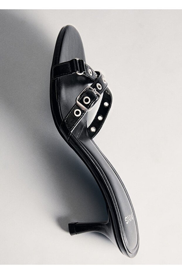 Bantlı sandalet - 3