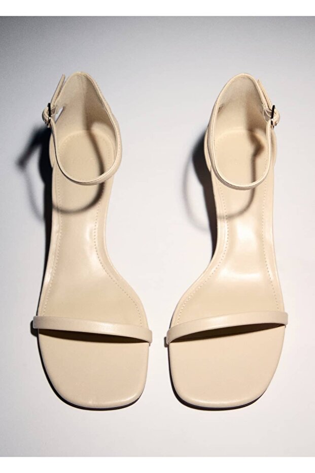 Bantlı topuklu sandalet - 4