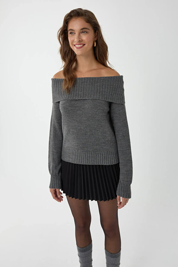 Madonna Yakalı Örme Kazak - 2