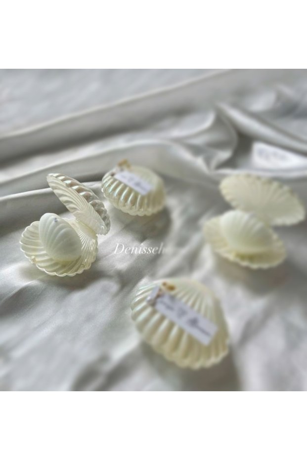 Bernami 15-Piece Boxed Seashell Shaped Candles #wedding #engagement #gift
