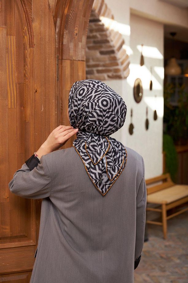 Geo Trefoil Soft Eşarp Siyah Gri 1159-03 - 3