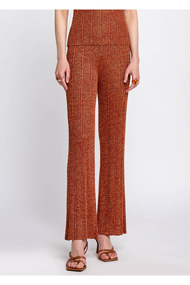 Cinnamon Color Knitwear Trousers with Slit Detail