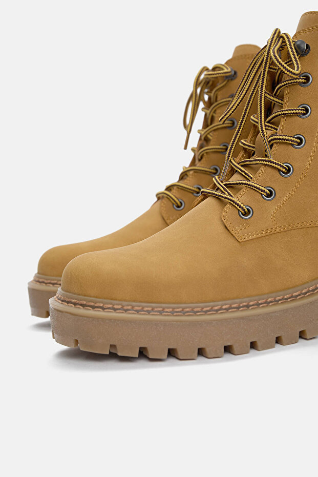 Bağcıklı düz çizme - 2