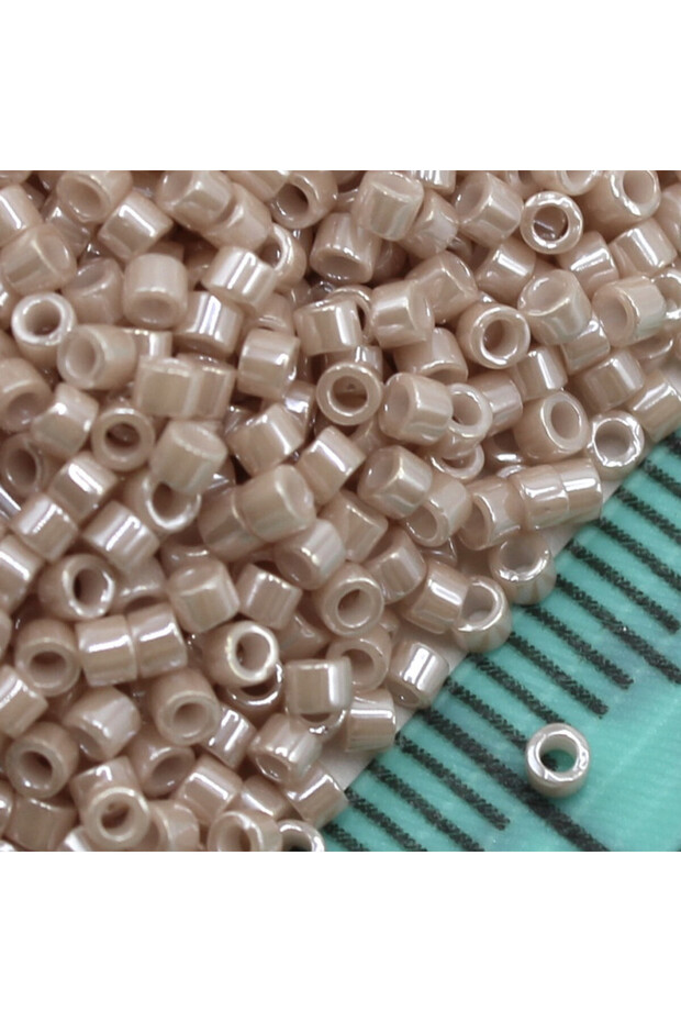 Beads Delica 11-00 1.6 mm 3 Gr No: 220