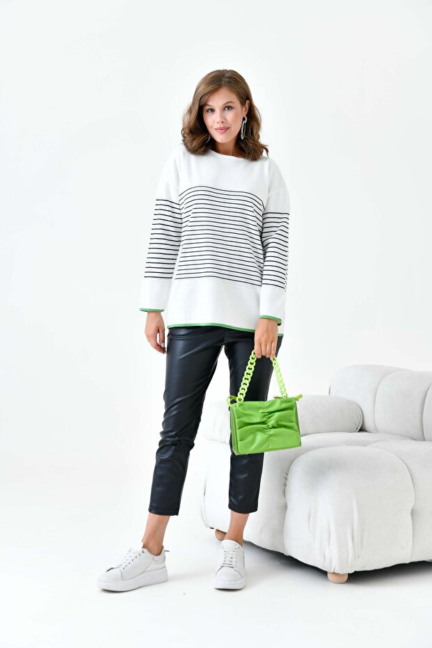 Women's Relaxed Fit Striped Sweater Ecru 20841