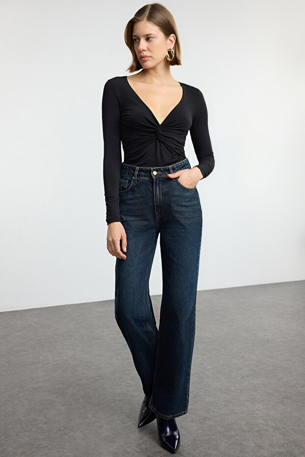 Siyah Büzgü/Drape Detaylı Fitted/Vücuda Oturan Uzun Kollu Esnek Örme Bluz TWOAW25BZ00247 - 1