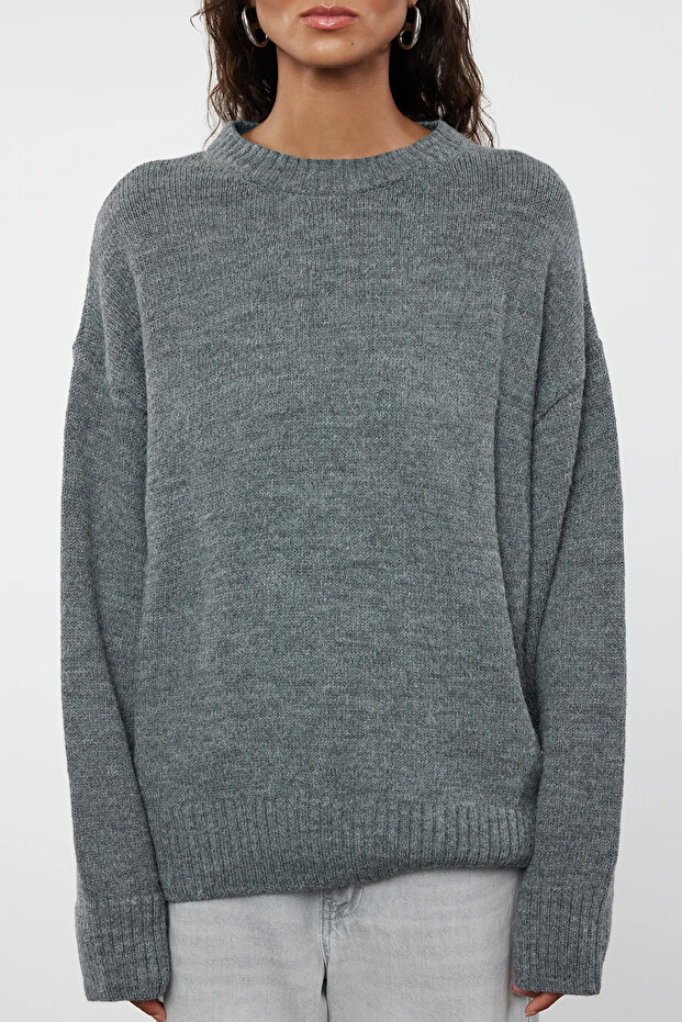 Anthrazitfarbener, locker geschnittener, weich strukturierter Strickpullover TWOAW25KZ00168 - 4
