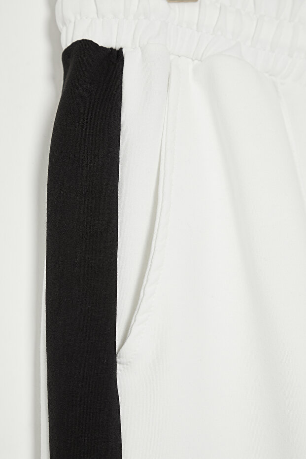 Ekru Oversize/Geniş Kesim Açık Paça Renk Bloklu Bol Eşofman Altı TMNAW25EA00006 - 8