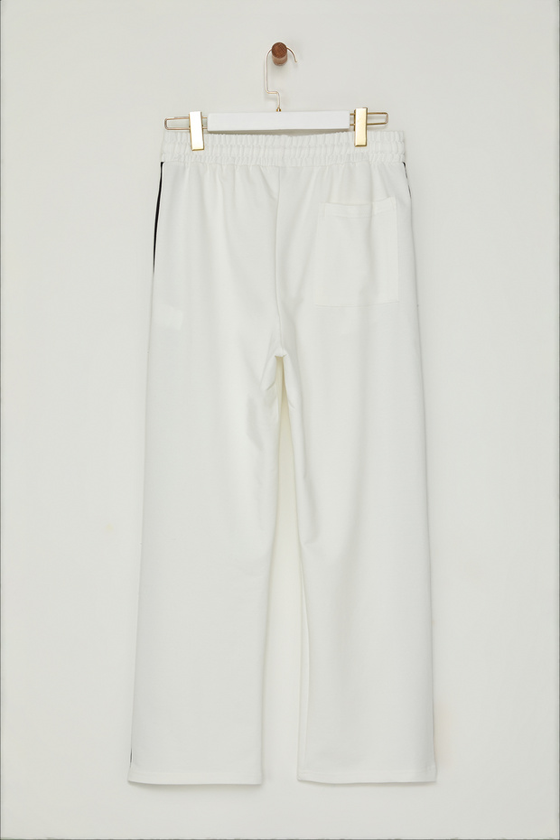 Ekru Oversize/Geniş Kesim Açık Paça Renk Bloklu Bol Eşofman Altı TMNAW25EA00006 - 7