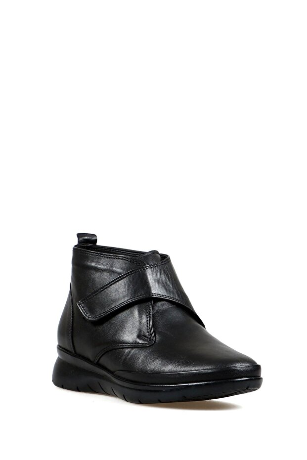 Siyah Kadın Bot - 3