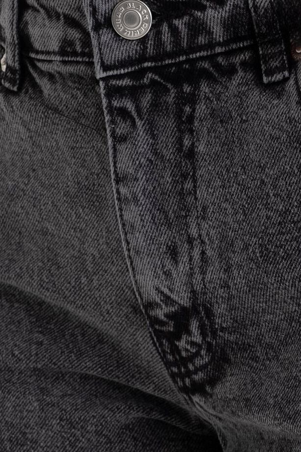 Yırtık Detaylı Yüksek Bel Denim Şort - 4