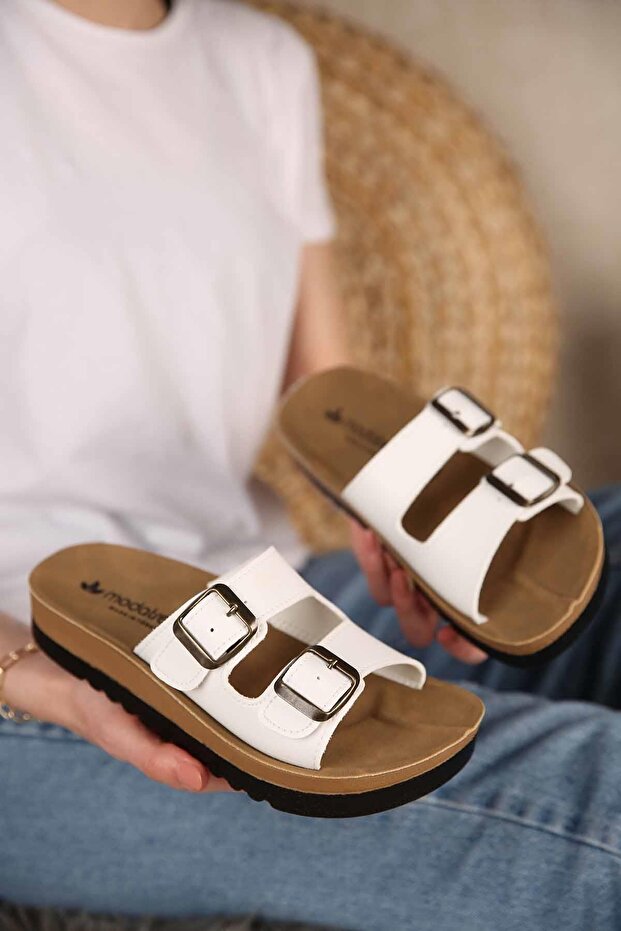 Women's 2 Buckle Belted Slippers White Skin
