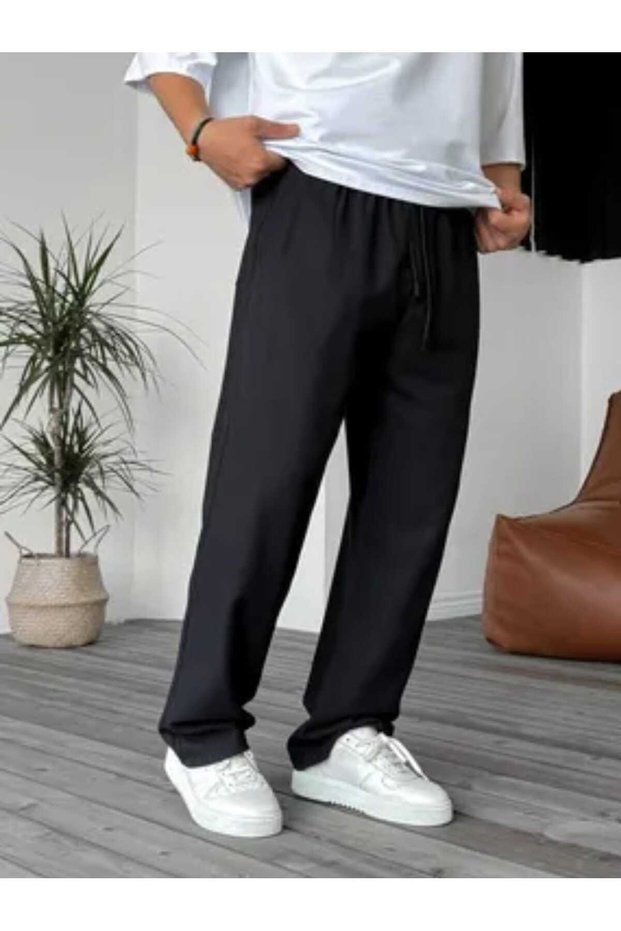 Black Straight Leg Comfortable Wear Baggy Fit Tracksuit Bottom