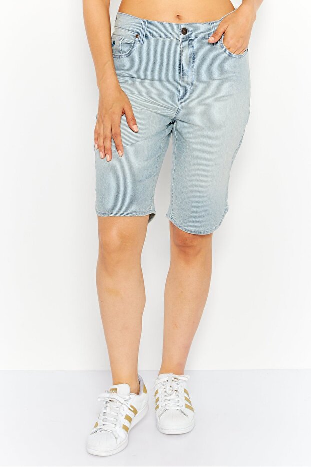 شورت نسائي مخطط أساسي، أزرق - 1