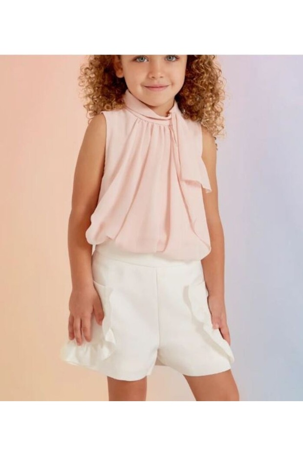 Devojčice, bele bermude - 1