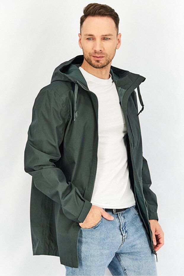 Men Regular Fit Hooded Long Sleeve Plain Outdoor Jacket, Dark Green