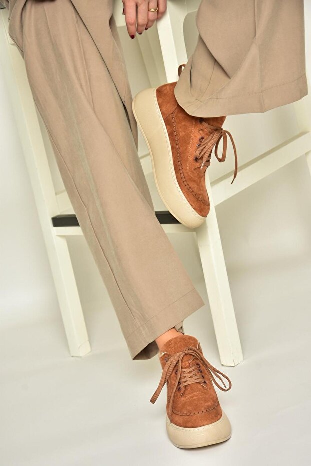 T 811845302 Tan Suede Thick Soled Women's Shoes