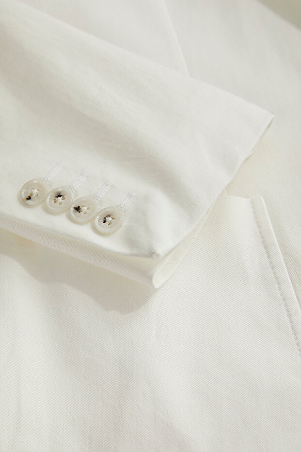 BEYAZ DÜĞMELİ CEKET - 5
