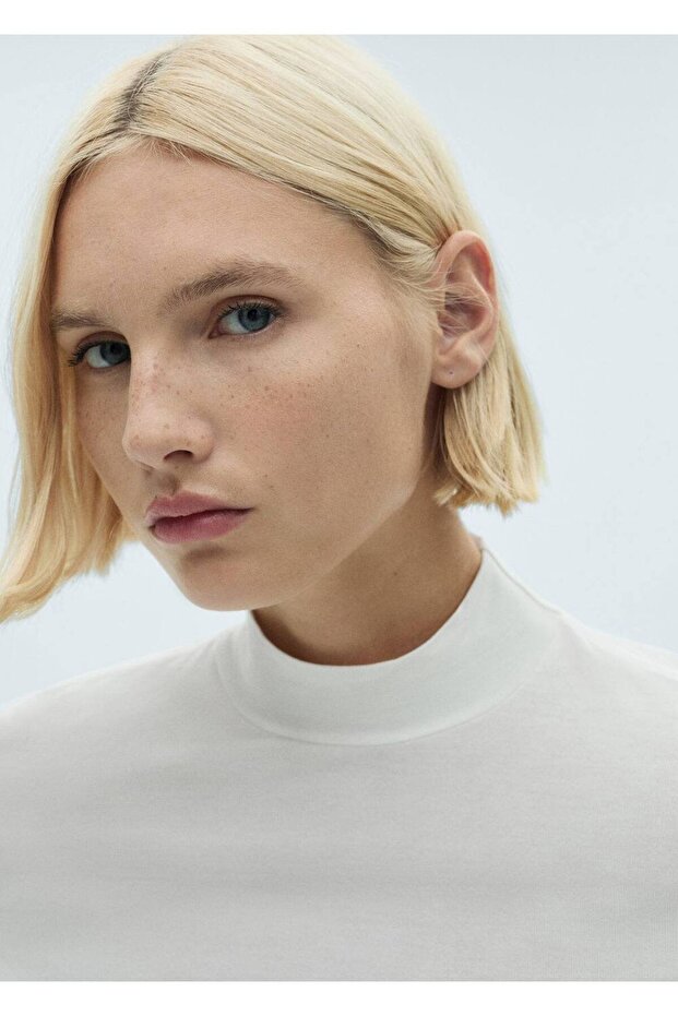 Dik yaka tişört - 5