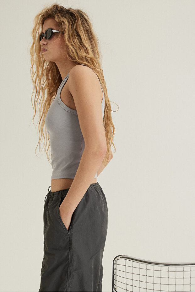 Ribanalı Kolsuz Üst - 4