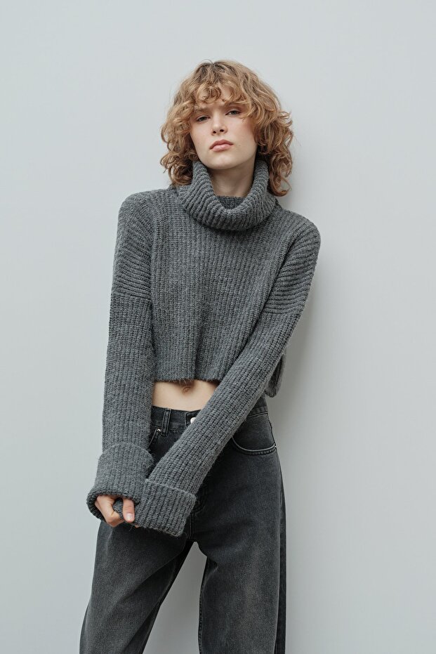 Rollkragenpullover in Grau - 1