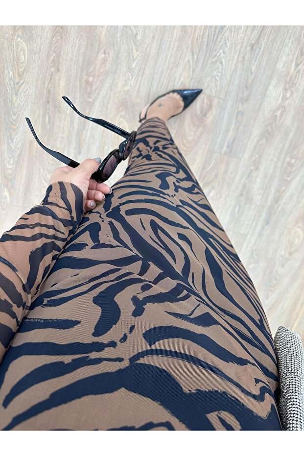 Göğüsü Katlı Zebra Desen Tül Elbise - 3