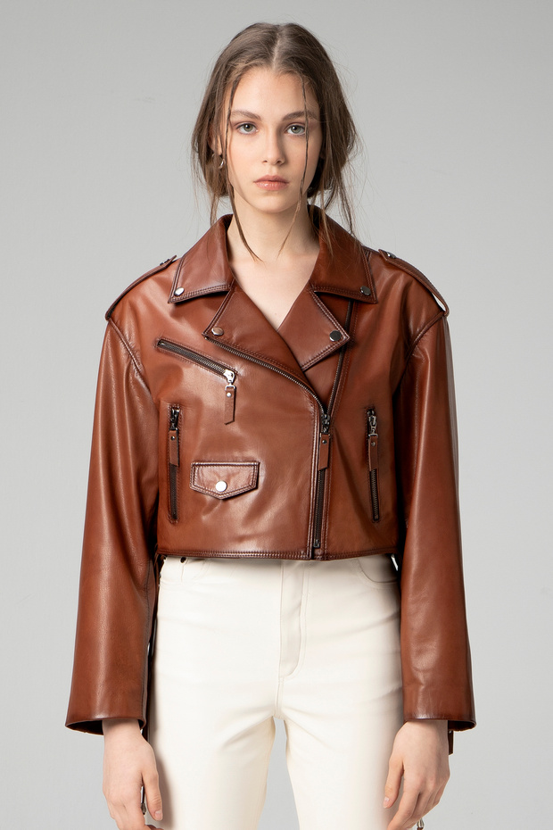 Wm038A Real Leather Women's Coat Savaki