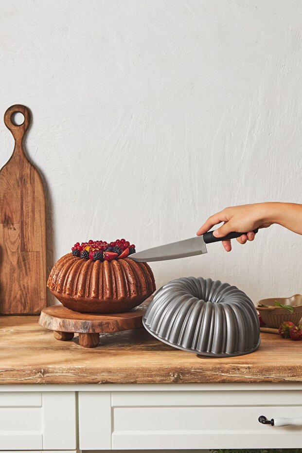 Cake Pro Anthrazit Guss-Kuchenform mit Scheiben - 4