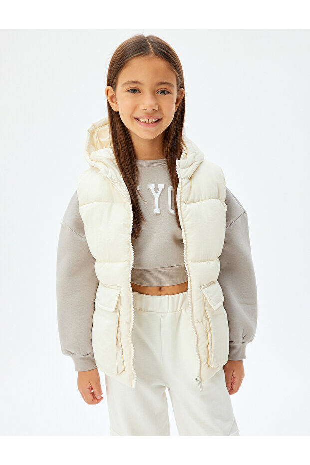 Basic Puffer Vest Hooded