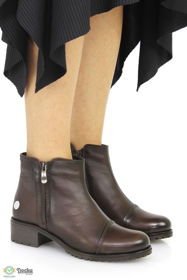Women's Genuine Leather Laceless Flat Sole Classic Boots M25/Kb1405
