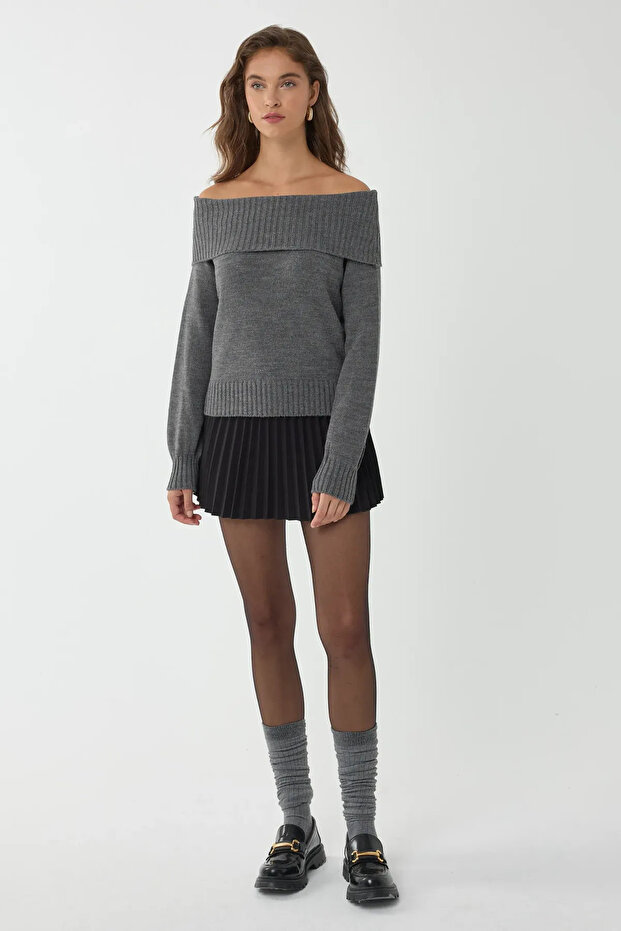 Madonna Yakalı Örme Kazak - 3