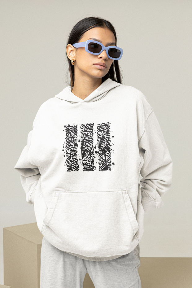 سويت شيرت بطبعة سولفيجي - 3