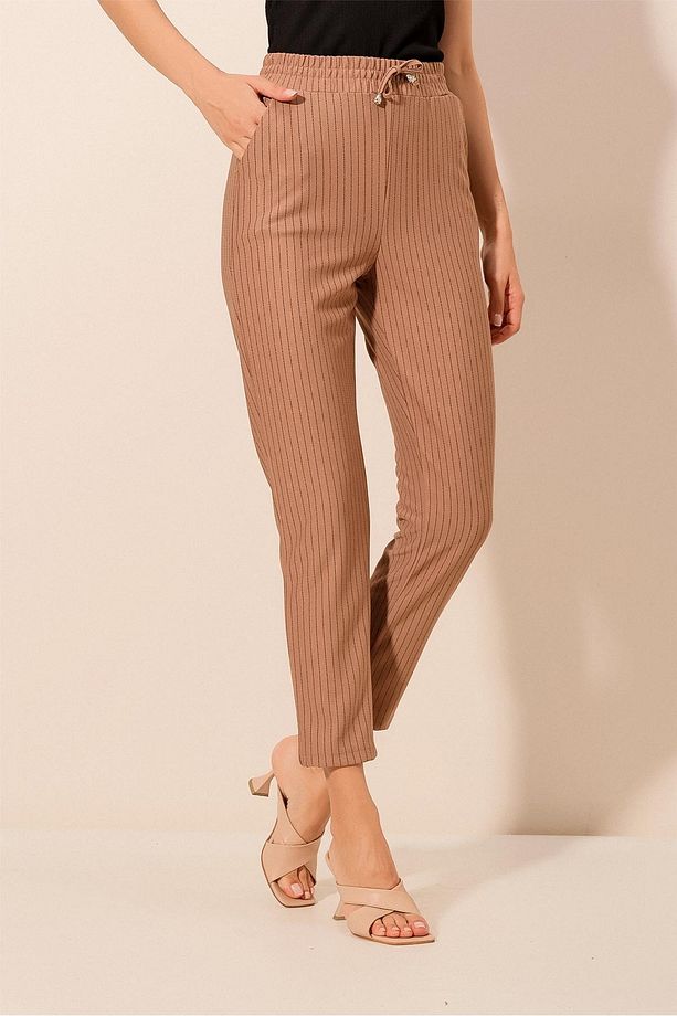6560 Beli Lastikli Bağcıklı Pantolon - Camel - 3