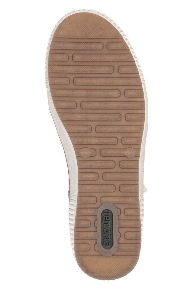 Sneaker - 7