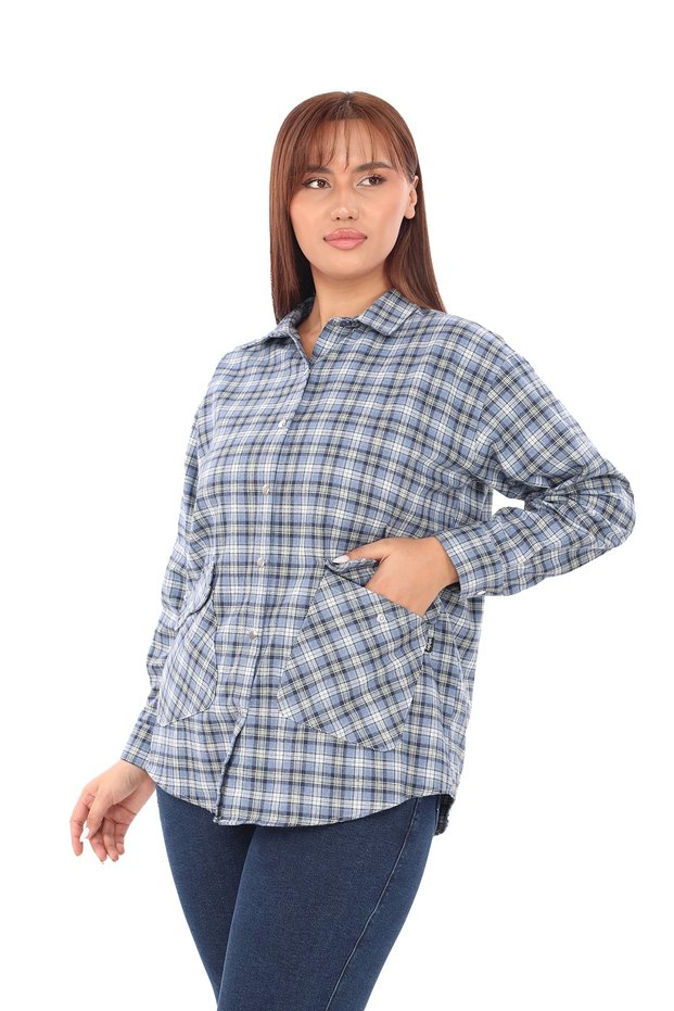 Plaid Woven Large Size Women's Shirt with Pockets