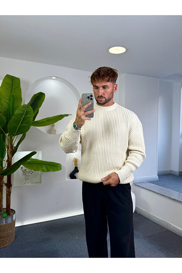 Vanilla Oversize Crew Neck Knit Sweater - 1