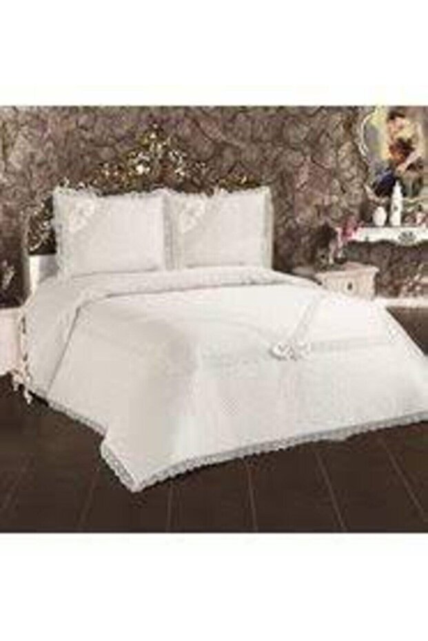 المفرش ذو الدانتيل الفرنسي - 1