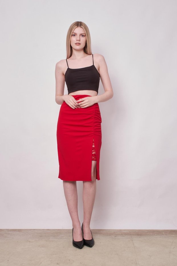 Women's Lace Detailed Gathered Front Slit Below the Knee Lycra Crepe Fabric Skirt - Red