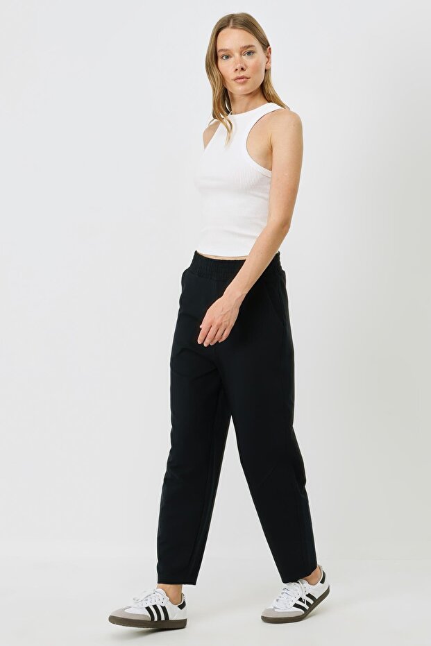 Woman's stitch detailed sweatpants 745 navy blue