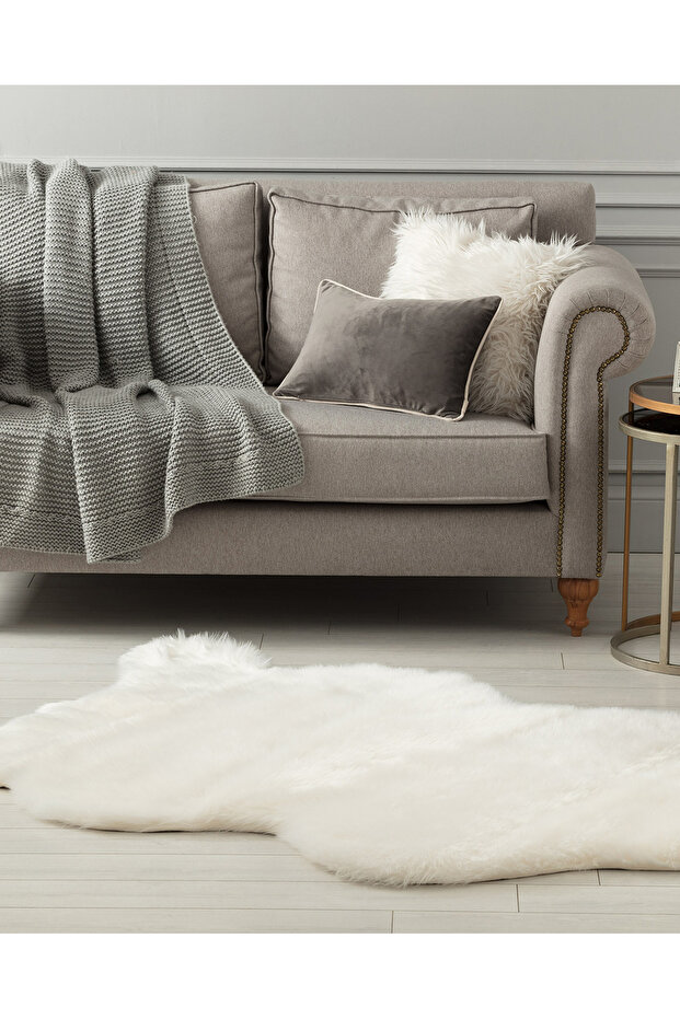 Leila Koyun Post - 1