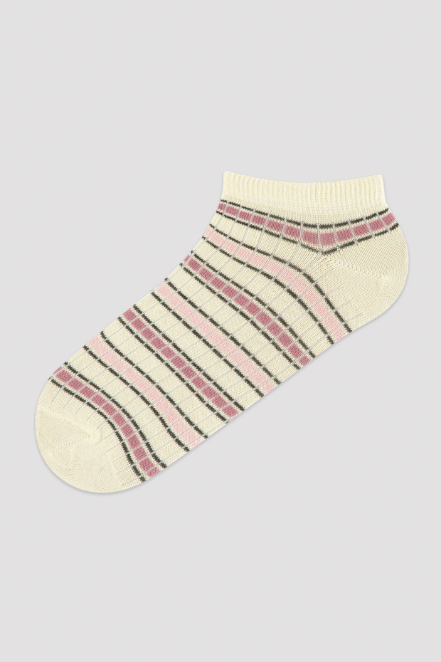 جوارب منقوشة بخطوط متعددة الألوان مكونة من 3 قطع - 3