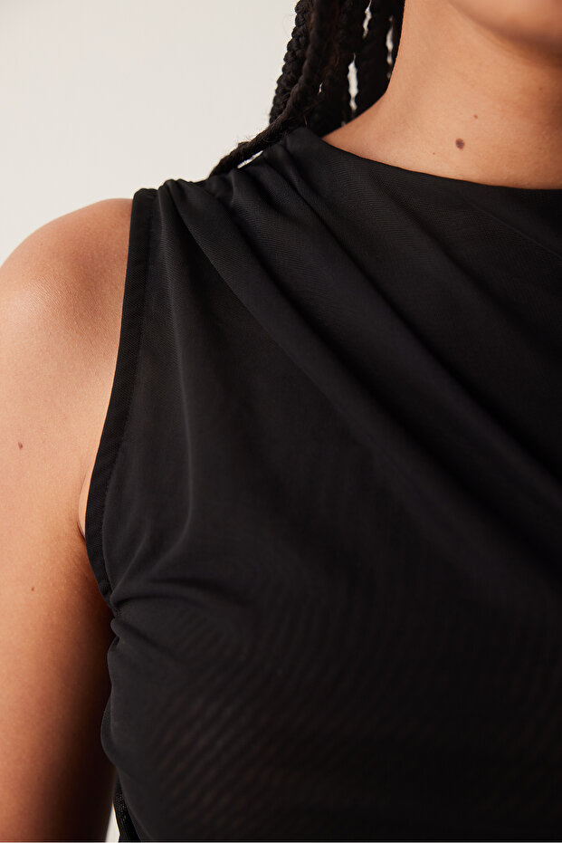 Tulle Gathered Λεπτομερές μαύρο τοπ με λεπτομέρεια - 4