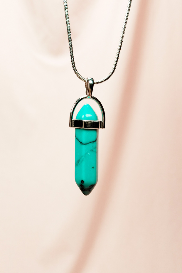 Turquoise natural stone chain handmade design necklace pendant: 3.5 cm chain: 20 cm boxed